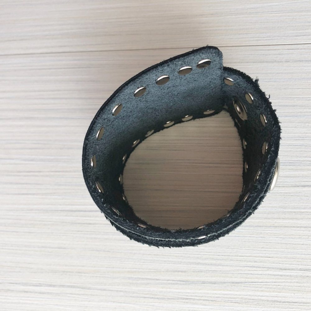 Leather bracelet - Picture 13 of 16